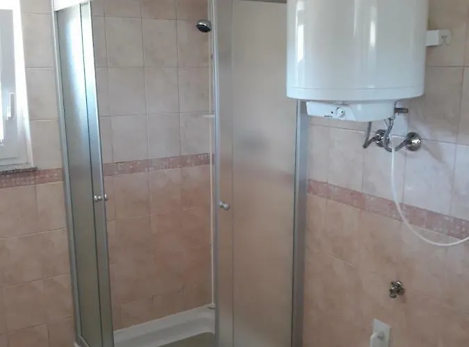 House Barizoni أنكاران